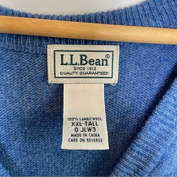 L.L. Bean 100% Lambswool V-Neck Sweater Vest - Picture 5 of 6